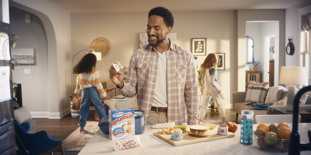 Hostess - Pop N Lock